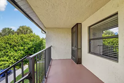 7855 Willow Spring Drive #725, Lake Worth, FL 33467 - Photo 6