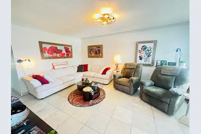 200 Ventnor L #200, Deerfield Beach, FL 33442 - Photo 2