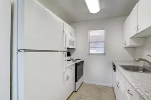 600 SW 2nd Ave, Boca Raton, FL 33432 - Photo 2