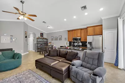 3125 Shelby Way, Palm Springs, FL 33461 - Photo 8