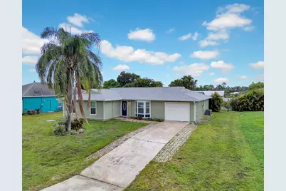 1918 SE Cheltenham Street, Port Saint Lucie, FL 34983 - Photo 2