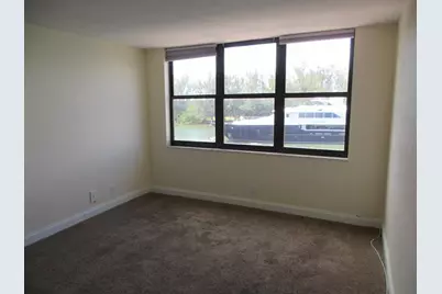 1401 N Riverside Drive #307, Pompano Beach, FL 33062 - Photo 16