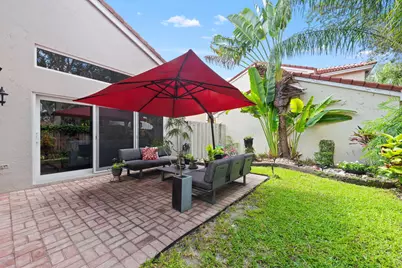 1140 Linden Street, Hollywood, FL 33019 - Photo 2