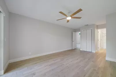683 Dover Street #683,685, Boca Raton, FL 33487 - Photo 6