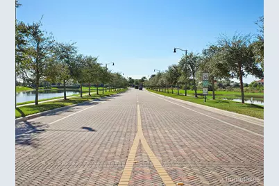 12898 SW Lake Fern Circle, Port Saint Lucie, FL 34987 - Photo 34