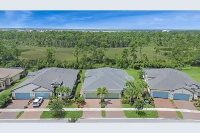 12898 SW Lake Fern Circle, Port Saint Lucie, FL 34987 - Photo 2