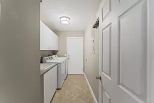 13679 Callington Dr, Wellington, FL 33414 - Photo 14