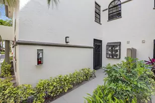 5226 Europa Dr, Boynton Beach, FL 33437 - Photo 4