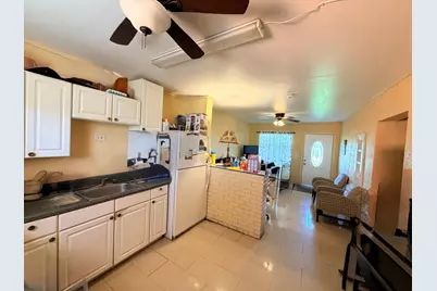 646 Bayberry Drive, West Palm Beach, FL 33403 - Photo 4