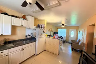 646 Bayberry Dr, West Palm Beach, FL 33403 - Photo 4