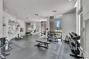 350 S Miami Ave, Miami, FL 33130 - Photo 28