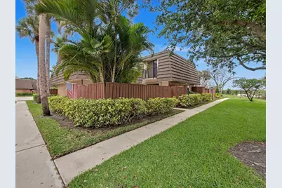 1940 19th Court, Jupiter, FL 33477 - Photo 8