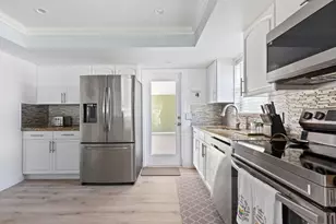 10044 Dasheen Ave, Palm Beach Gardens, FL 33410 - Photo 6