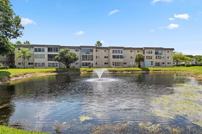 719 Lori Drive #204, Palm Springs, FL 33461 - Photo 2