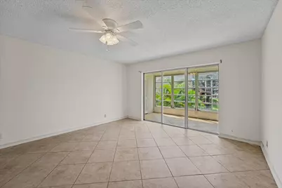 719 Lori Drive #204, Palm Springs, FL 33461 - Photo 6