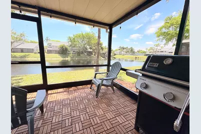 2052 E Discovery Cir Circle E, Deerfield Beach, FL 33442 - Photo 20