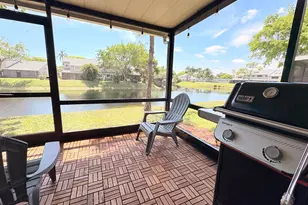 2052 E Discovery Cir Circle E, Deerfield Beach, FL 33442 - Photo 20