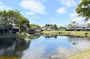 2052 E Discovery Cir Circle E, Deerfield Beach, FL 33442 - Photo 22