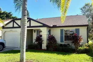 2344 SE Breckenridge Cir, Port Saint Lucie, FL 34952 - Photo 28
