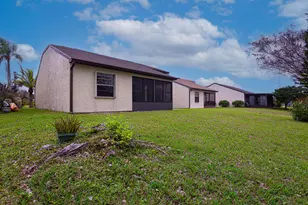 2344 SE Breckenridge Cir, Port Saint Lucie, FL 34952 - Photo 34