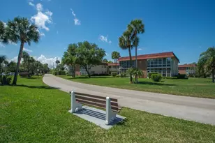 95 Spring Lake Dr, Vero Beach, FL 32962 - Photo 24