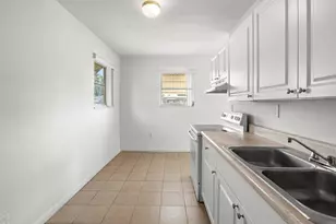 1410 N 69th Ave, Hollywood, FL 33024 - Photo 4