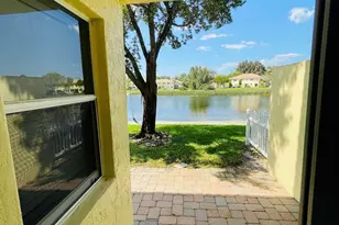 1146 Imperial Lake Rd, West Palm Beach, FL 33413 - Photo 10