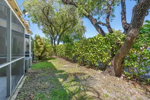 7107 Woodmont Way, Tamarac, FL 33321 - Photo 8