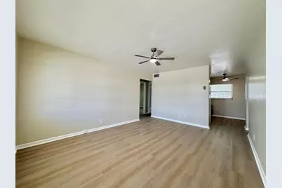 728 Ridge Road #31, Lantana, FL 33462 - Photo 8