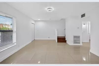 7506 NW 75th Street, Tamarac, FL 33321 - Photo 4