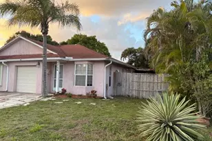 5724 Boynton Cres Crescent, Boynton Beach, FL 33437 - Photo 2