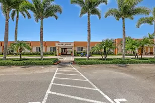 2747 E Dudley Dr Dr E, West Palm Beach, FL 33415 - Photo 32