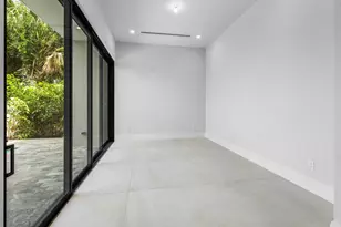 207 SE 5th St, Delray Beach, FL 33483 - Photo 10
