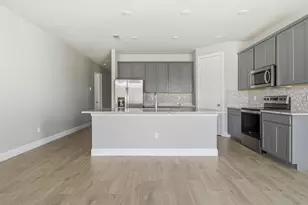 8558 Dahlia Cir, Port Saint Lucie, FL 34986 - Photo 10
