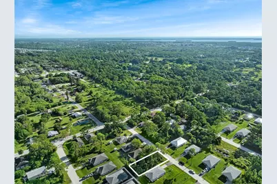 1145 10th Court SW, Vero Beach, FL 32962 - Photo 4