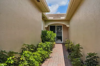 8601 Mangrove, West Palm Beach, FL 33411 - Photo 2