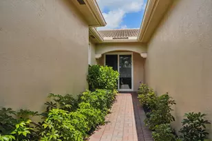 8601 Mangrove, West Palm Beach, FL 33411 - Photo 2