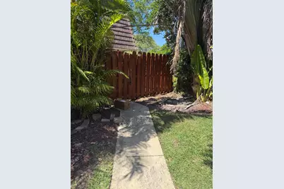 7658 Courtyard Run W, Boca Raton, FL 33433 - Photo 1