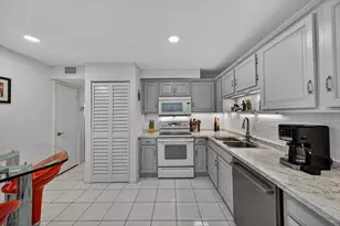 1370 S Ocean Blvd, Pompano Beach, FL 33062 - Photo 8