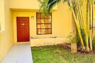 793 SE 1st Way, Deerfield Beach, FL 33441 - Photo 2