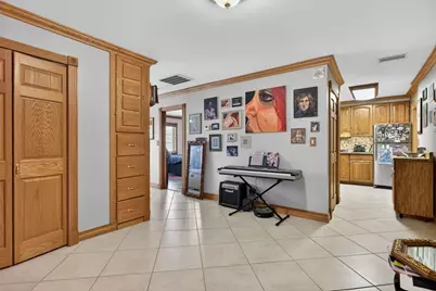 9 NE 19th Court #214c, Wilton Manors, FL 33305 - Photo 2