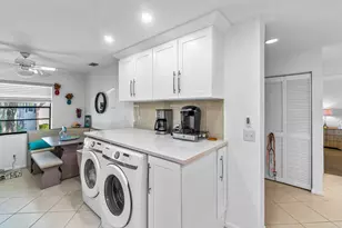 61 Eastgate Dr, Boynton Beach, FL 33436 - Photo 10