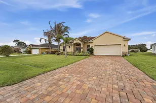 6988 NW Hartney Way, Port Saint Lucie, FL 34983 - Photo 2
