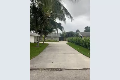 4796 SE Manatee Terrace, Stuart, FL 34997 - Photo 4