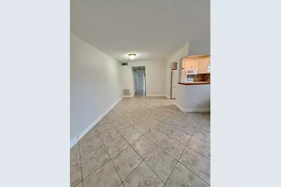 48 Bedford B, West Palm Beach, FL 33417 - Photo 2