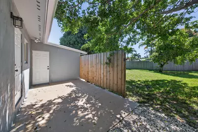 1908 NE 26th Street, Wilton Manors, FL 33305 - Photo 16