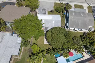 1908 NE 26th St, Wilton Manors, FL 33305 - Photo 10