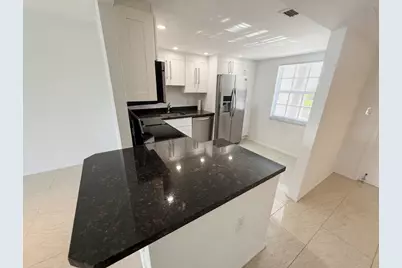 605 Oaks Drive #602, Pompano Beach, FL 33069 - Photo 4