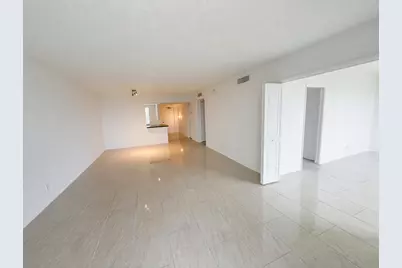 605 Oaks Drive #602, Pompano Beach, FL 33069 - Photo 6