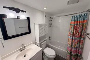 605 Oaks Dr, Pompano Beach, FL 33069 - Photo 12